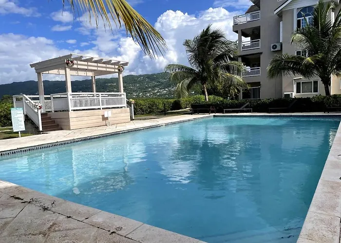 Luxury Waterfront Jamaica * Montego Bay